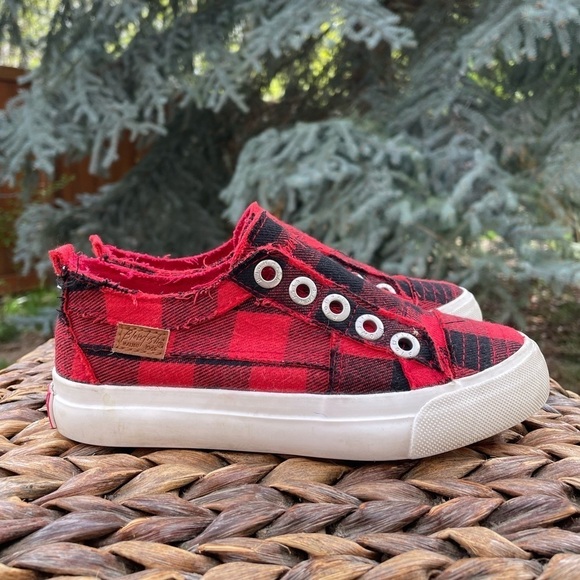 Kids Blowfish Malibu Red & Black Plaid Slip-on Laceless Sneakers. - Picture 8 of 9